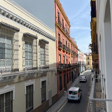 Balcones De Jauregui Premium Apartment Севиля Екстериор снимка