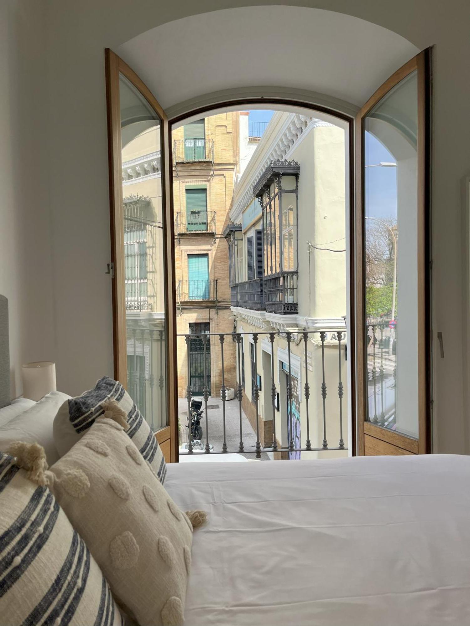 Balcones De Jauregui Premium Apartment Севиля Екстериор снимка